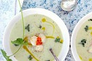 lime och citrongräskryddad potatis- och rotsellerisoppa med purjo, äpple och päron