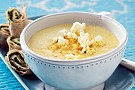 Popcornsoppa med färskostsnurror