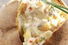 Bakad potatis med ägg och romröra