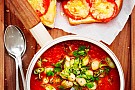 Paprikasoppa med västerbottenstoast