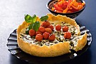 Paj med mozzarella och körsbärstomater