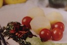 Örtbakad torsk med baconströssel och grönärtspuré