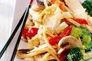 Wokad kyckling med smak av lime och koriander
