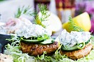 Laxburgare med skagenröra