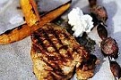 Grillad kalventrecôte med rödbetsspett, chèvrecrème och sötpotatis