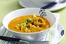 Ost- och tomatsoppa med tortellini